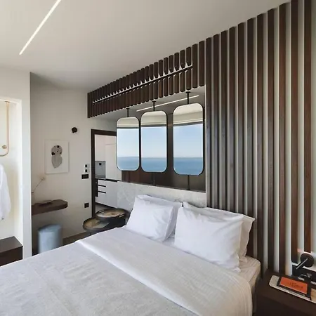 The Wave Twin 1 Kathisma Lefkada * Kathisma Beach